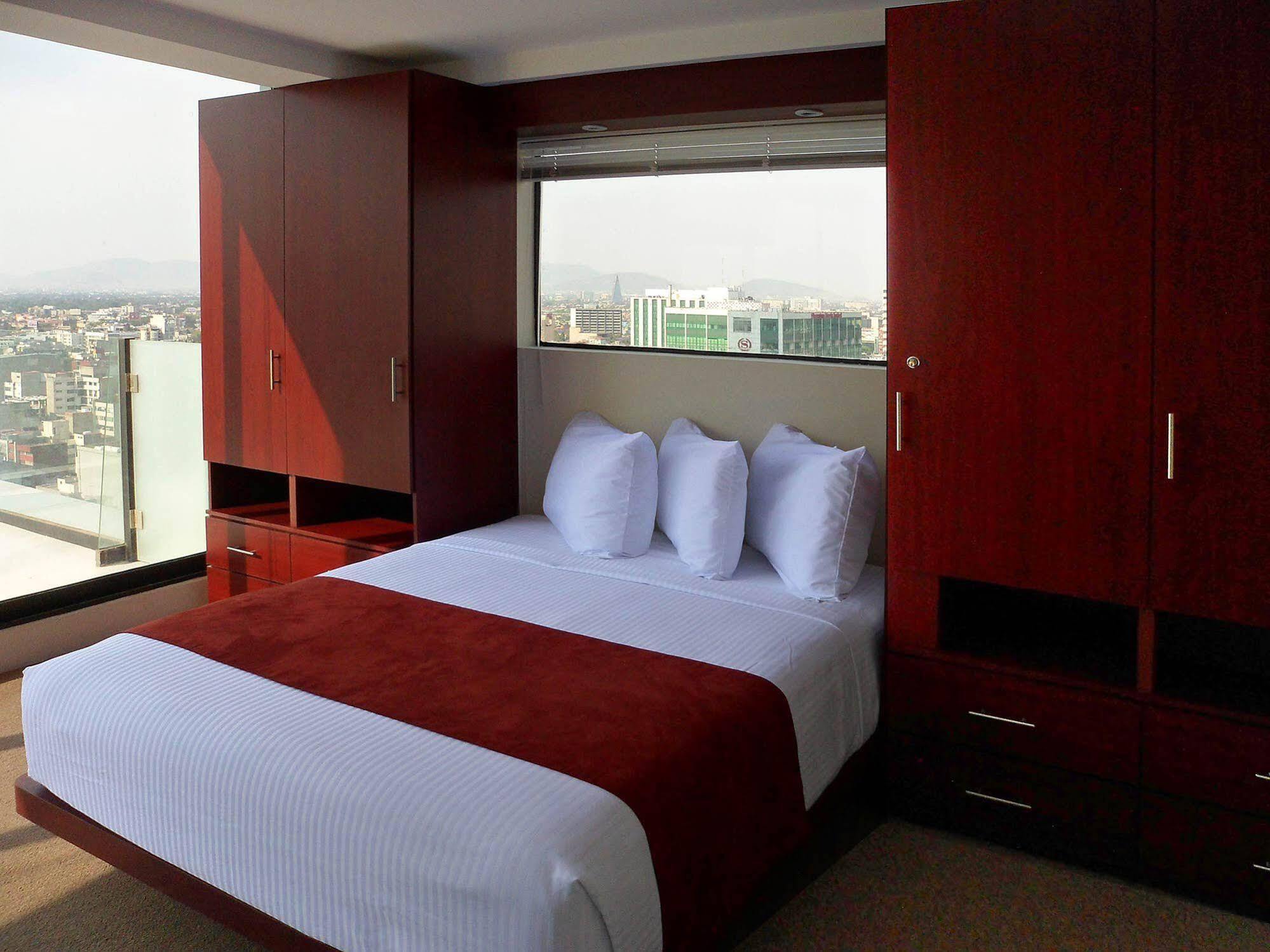 Suites Capri Reforma Angel 380 Mexikóváros Kültér fotó